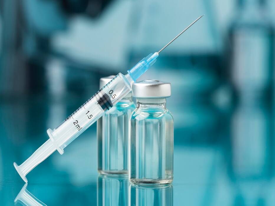 All You Need To Know About The New COVID-19 Booster And RSV Vaccine