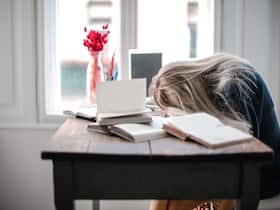 Is Your Brain Extra Foggy This Summer? 5 Tips To Beat It