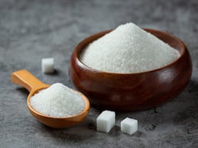 ज्यादा मीठा खाना सेहत के लिए नुकसानदायक, सिर्फ डायबिटीज ही नहीं ये बीमारियां भी लेंगी घेर