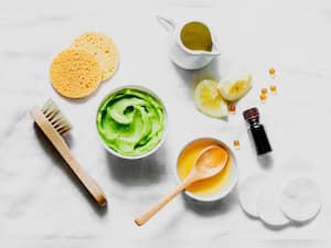 7 Best Homemade Hair Mask For Dry, Frizzy And Damaged Hair