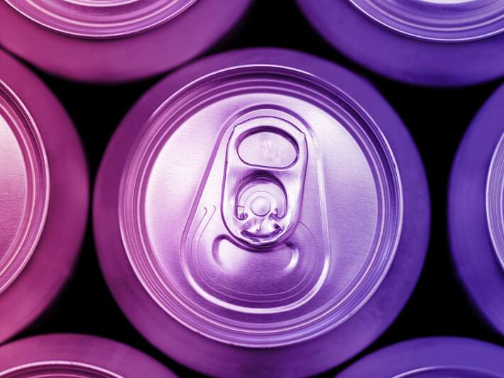 10 Worst Foods to Eat While Drinking Alcohol