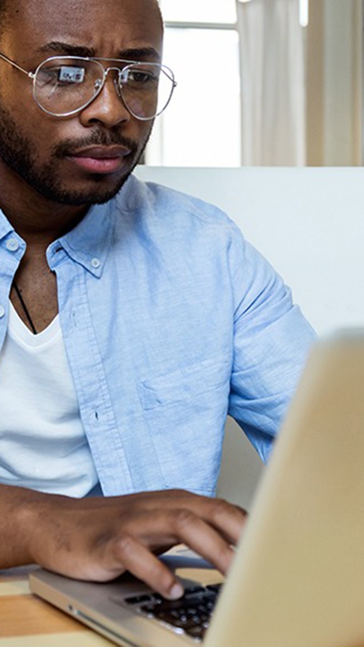 10 Tips To Keep Your Eye Healthy While Working On Computer