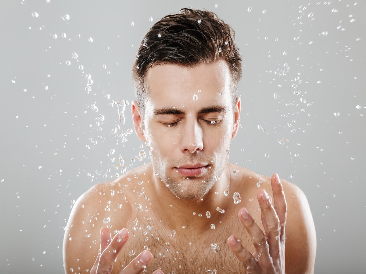 Men’s Skin Care: 5 Simple At-Home Hacks To Get Rid Of Blackheads