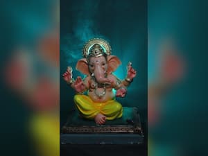 Ganesh Chaturthi 2023: इन 8 व्यंजनों से भोग लगाकर भगवान गणेश को करें खुश