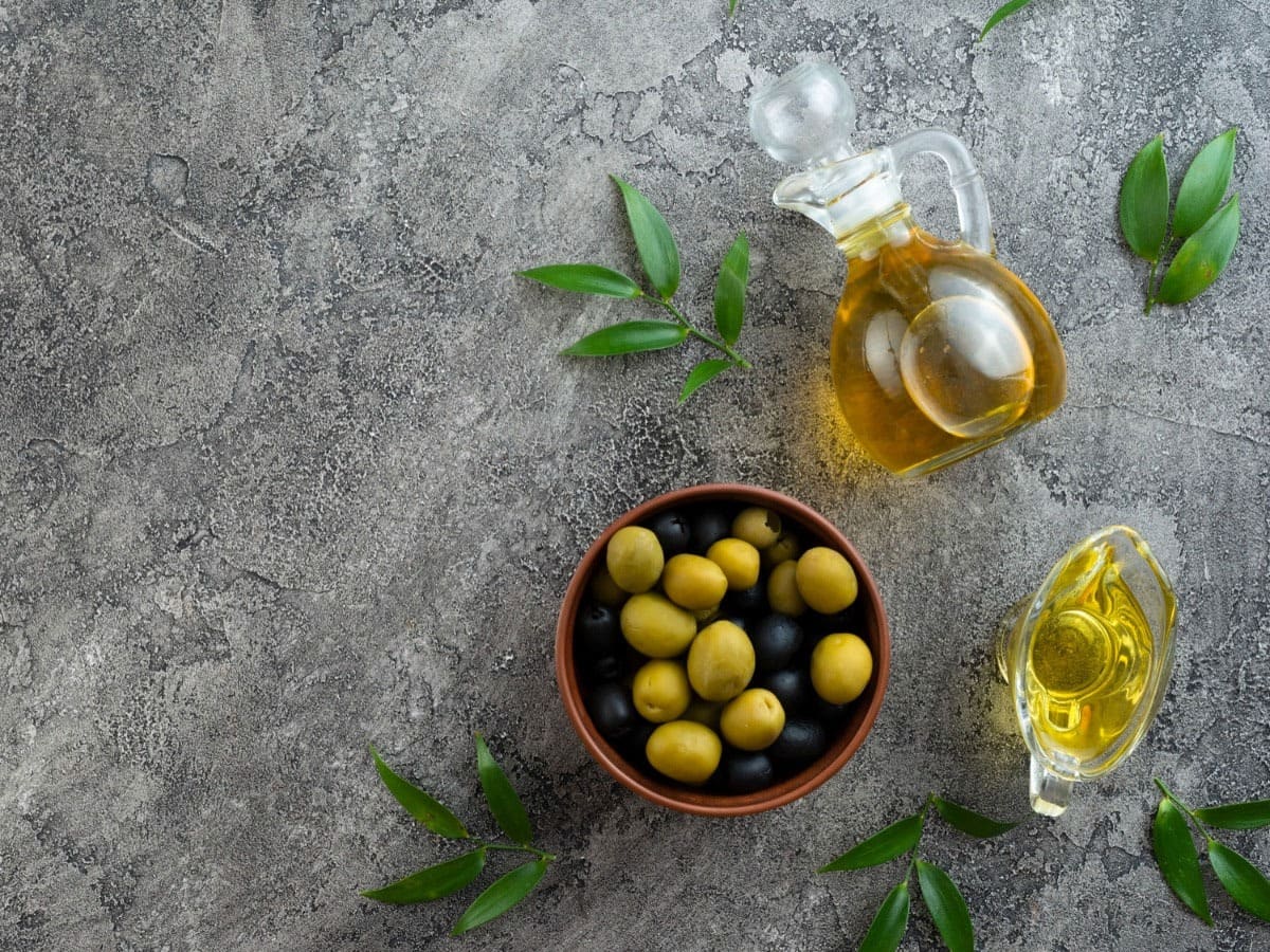 Choosing Right Olive Oil: A Comprehensive Guide To Their Types And Health Benefits - Vimarsana News