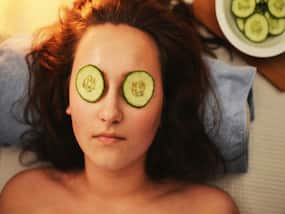 Get Relief from Itchy Eyes with These 9 Home Remedies