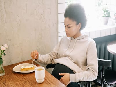 Foetal Health: 7 Must-Have Superfoods For Pregnant Women