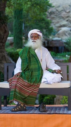 जग्गी वासुदेव किन 4 चीजों को खाने से करते हैं परहेज, बोले- शरीर को होता है नुकसान जग्गी वासुदेव किन 4 चीजों को खाने से करते हैं परहेज, बोले- शरीर को होता है नुकसान