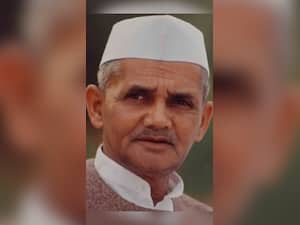 10 Popular Baby Names For Boys Inspired By Lal Bahadur Shastri