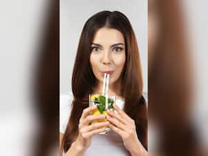 9 Amazing Health Benefits Of Drinking Lemon Water On Empty Stomach