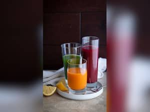 10 Best Juices for Glowing Skin: A Dermatologist's Guide