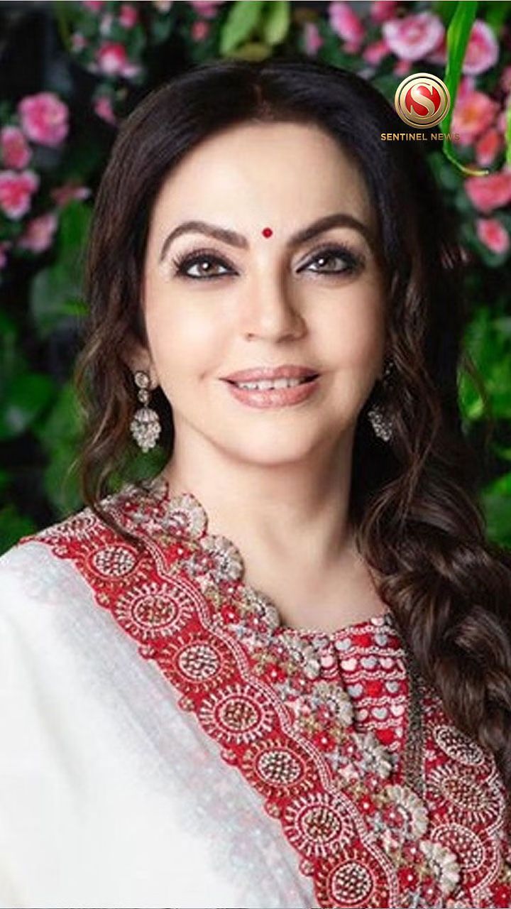 How Nita Ambani Lost 18 kg When She Joined Son Anant Ambani's Weight Loss Journey