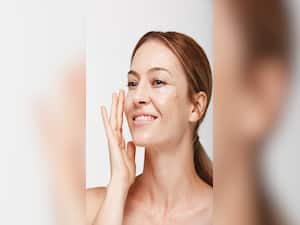 8 Natural remedies for Youthful Skin