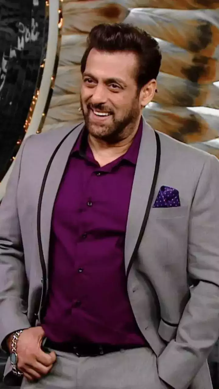 Salman khan coat hot sale pant photo