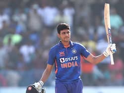 IND vs AUS :  डेंगू की चपेट में आए Shubman Gill डेंगू, ऑस्‍ट्रेलिया के खिलाफ मैच में खेलने पर बना सस्‍पेंस