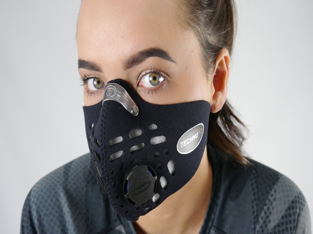 9 Tips To Safeguard Yourself From Air Pollution During Festivals