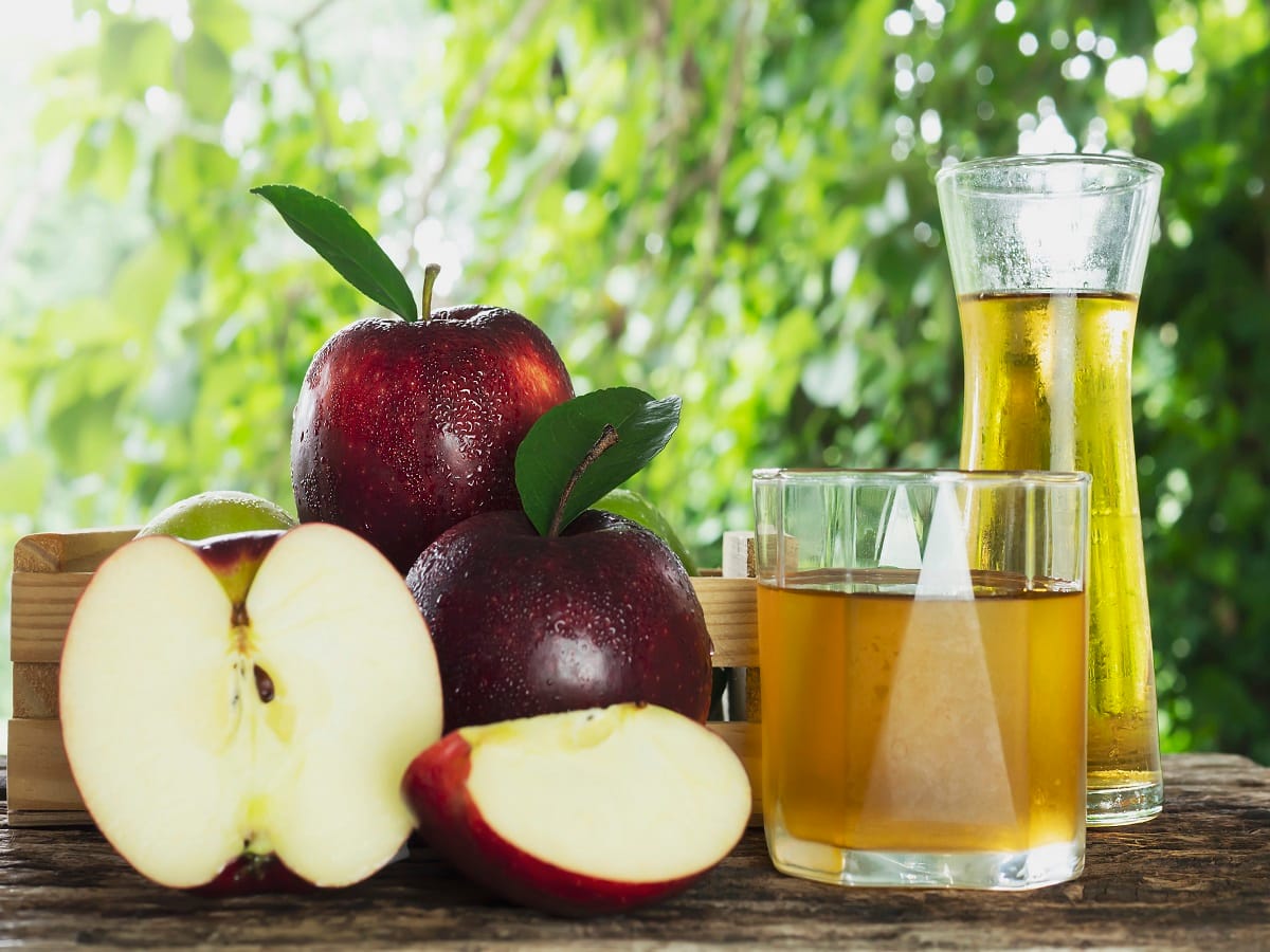 Apple Cider Vinegar Benefits: How To Remove Chemical Buildup From Your Scalp With ACV?