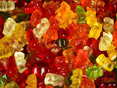 Simplifying Parent's Dilemma: Are Gummy Vitamins Good For Children?