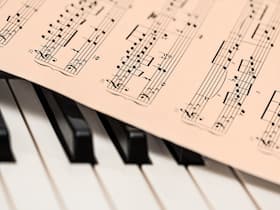 Listening To Your Favorite Song Can Help In Pain Management Listening To Your Favorite Song Can Help In Pain Management