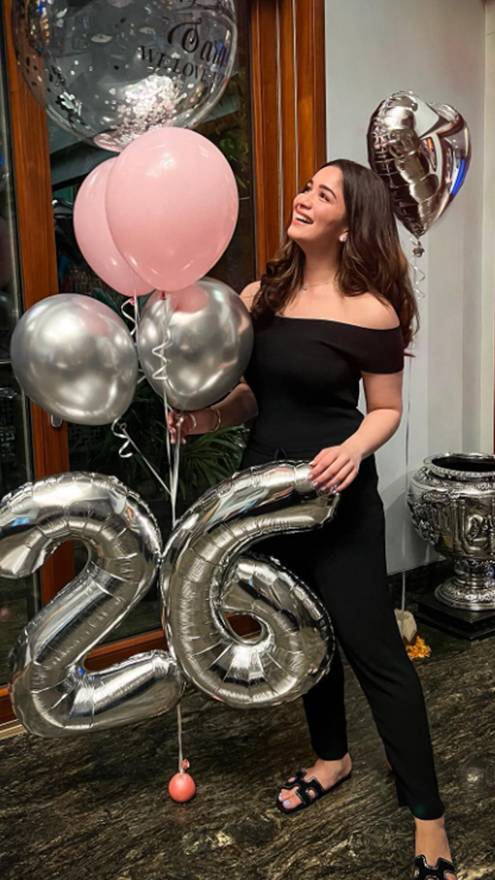 Sara Tendulkar Beauty Tips: 10 Glowing Skin Secrets Of Sachin Tendulkar's Daughter