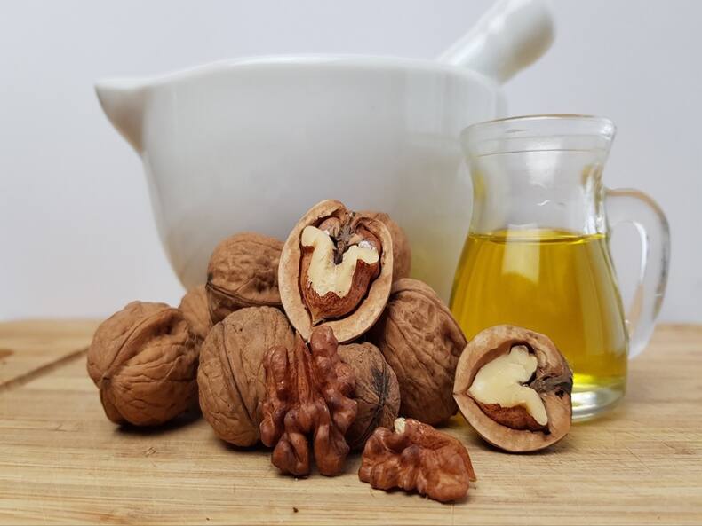 Unlocking The Nutritional Secrets Of 6 Edible Oils