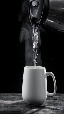 10 Health Benefits of Drinking Hot Water in Winter