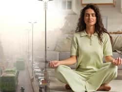 Yoga For Lungs Health: 5 Breathing Exercises to Keep Your Lungs Safe in Delhi's Toxic Air Pollution