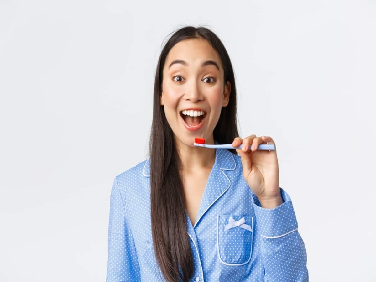 Dental Health: Are You Making These Three Common Post-Brush Mistakes? - Vimarsana News