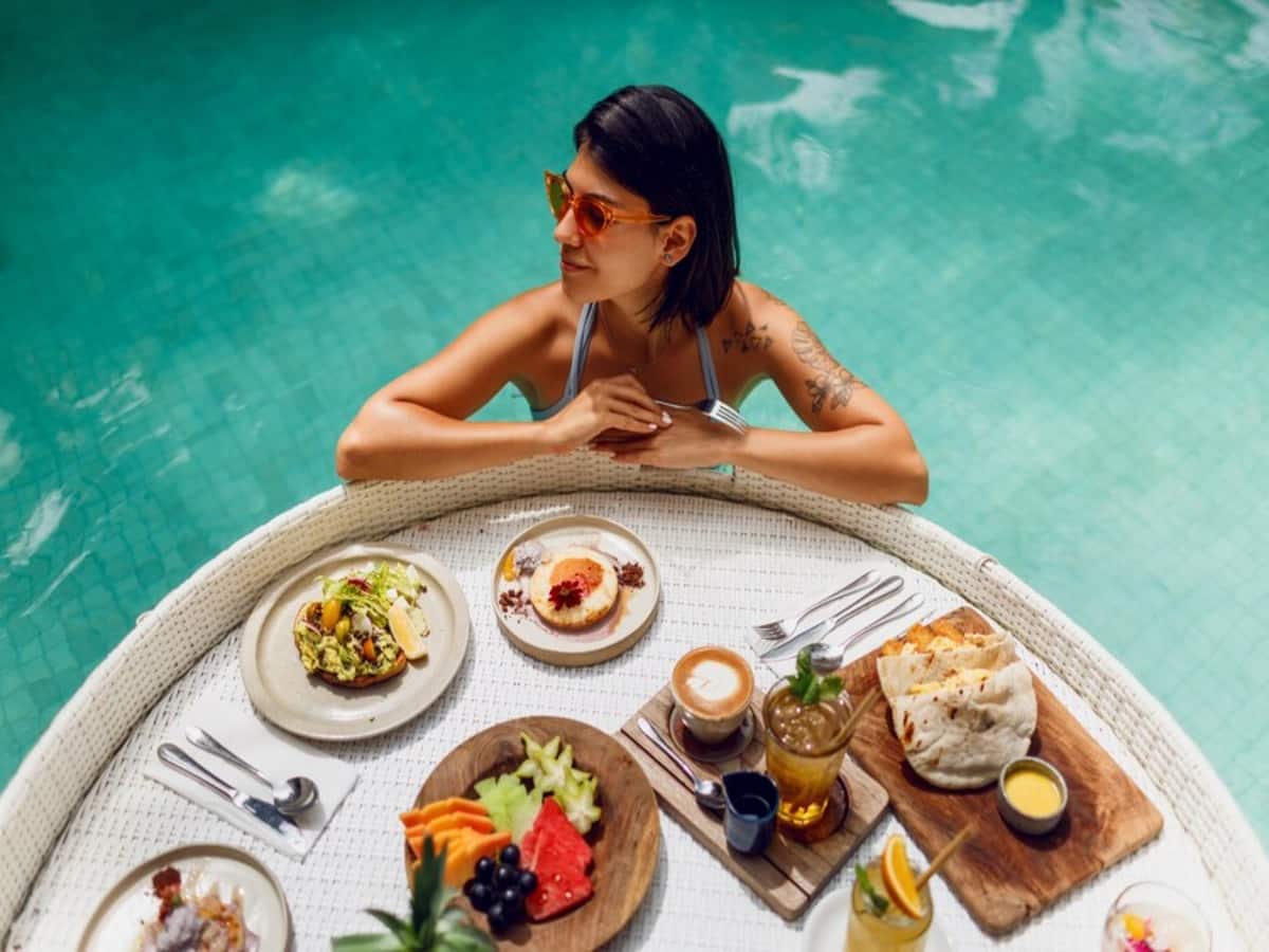 Why Do We Eat More During Vacations, And Is It Normal? - Vimarsana News
