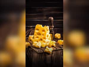 Surprising Benefits of Full-Fat Cheese