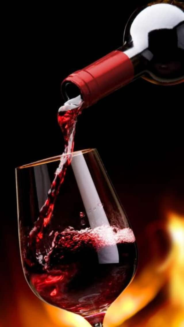 https://st1.thehealthsite.com/wp-content/uploads/2023/11/Red-Wine.jpg?impolicy=Medium_Widthonly&w=640