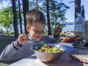 A Guide On How Vegan Parents Can Nourish Their Children