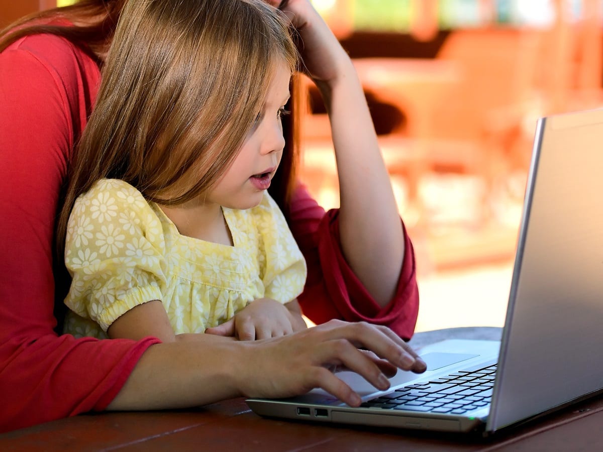 Parent's Guide To Nurturing Healthy Touch Conversations With Kids - Vimarsana News