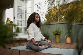 Here   s How You Can Switch To A Wholistic And Stress-Free  Life
