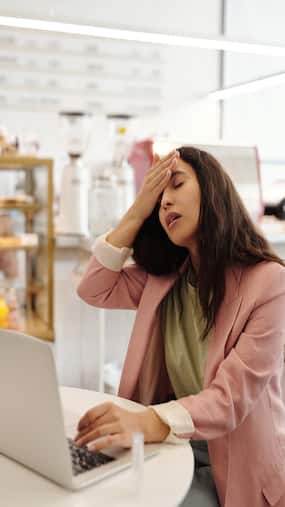 Headache Behind The Eyes: What Does This Indicate?