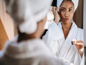 Transforming Your Beauty Routine With 6 Anti-Aging Tips