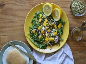 9 Super Healthy Leaves That Deserve A Spot In Your Diet