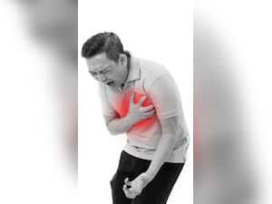 7 Winter Heart Attack Symptoms You Should Never Ignore