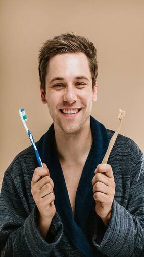 8 Benefits of Brushing Your Teeth at Night