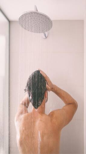 7 Essential Bathing Tips for a Healthy Glow 7 Essential Bathing Tips for a Healthy Glow
