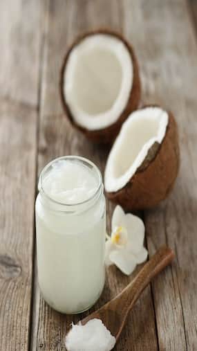 Coconut Oil: Skincare Tips for a Soothing Winter