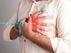 भारत में हार्ट अटैक से साल में 6 लाख लोगों की मौत, इन कारणों से बढ़े कम उम्र में हार्ट अटैक के मामले