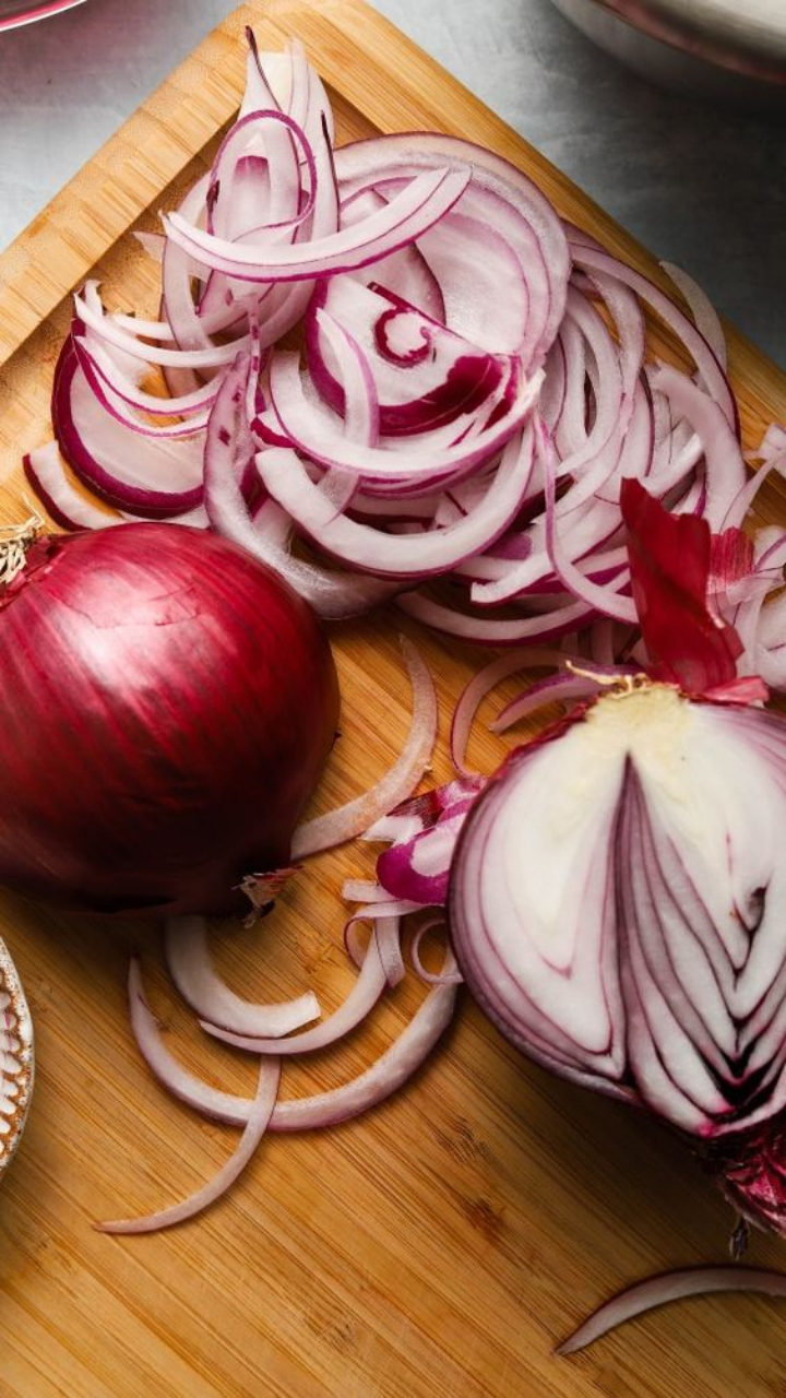 What Happens To Your Body When You Eat Raw Onions Everyday?