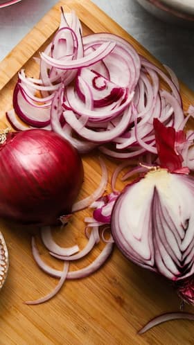 What Happens To Your Body When You Eat Raw Onions Everyday? What Happens To Your Body When You Eat Raw Onions Everyday?
