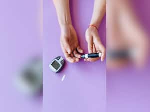 Practical Tips to Control Blood Sugar Levels in Cold Months