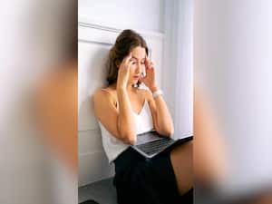 Avoid Burnout: Look Out For These 9 Signs