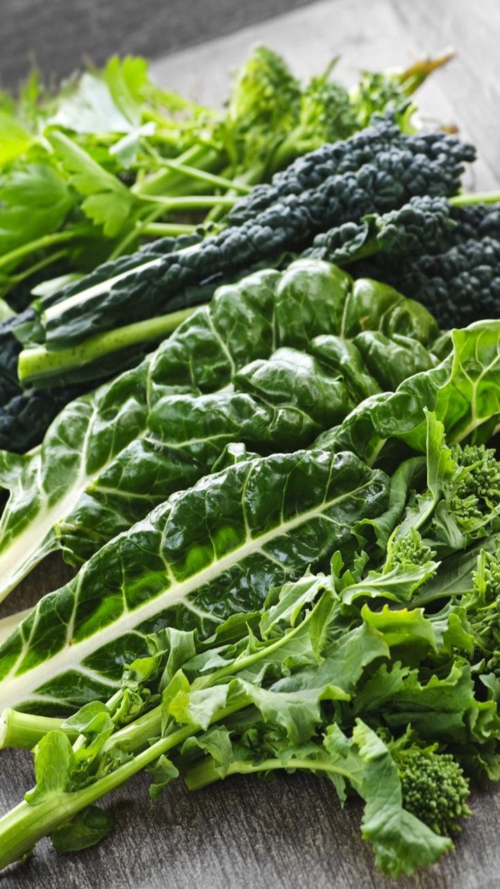 10 Winter Leafy Vegetables to Include in Your Diet