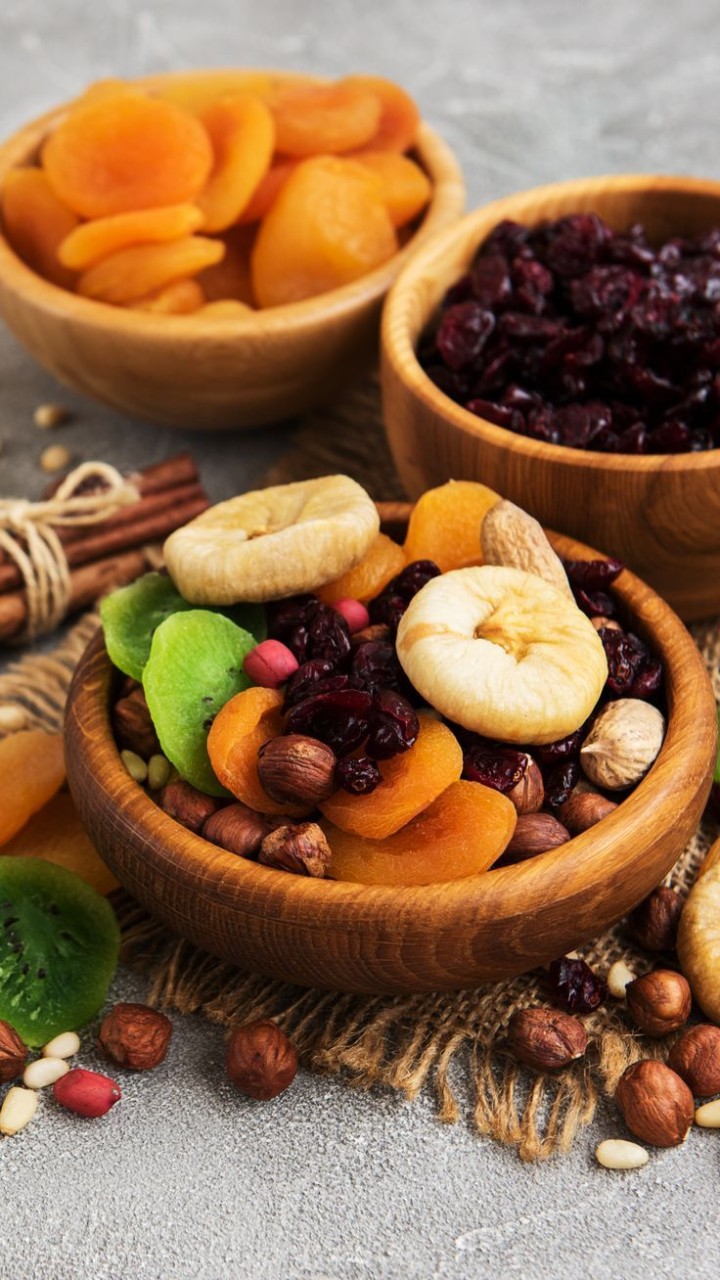 Top 8 Vitamin D-Rich Dry Fruits for Winter