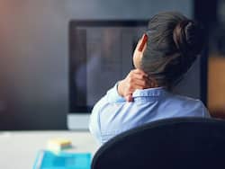 7 Simple Exercises To Fix "Tech Neck" And Reduce Pain