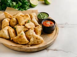 5 Healthy Indian Snacks That Will Not Spike Your Cholesterol Levels